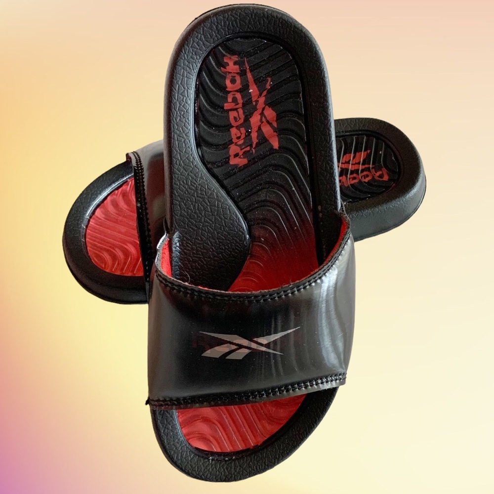 Reebok Boys Red and Black Slides Sz 11